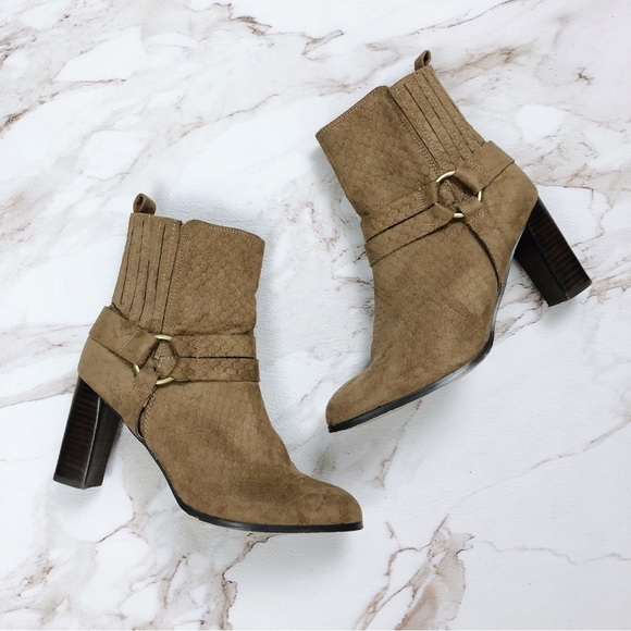 Coconuts by Matisse Boots - Picture 1 of 5